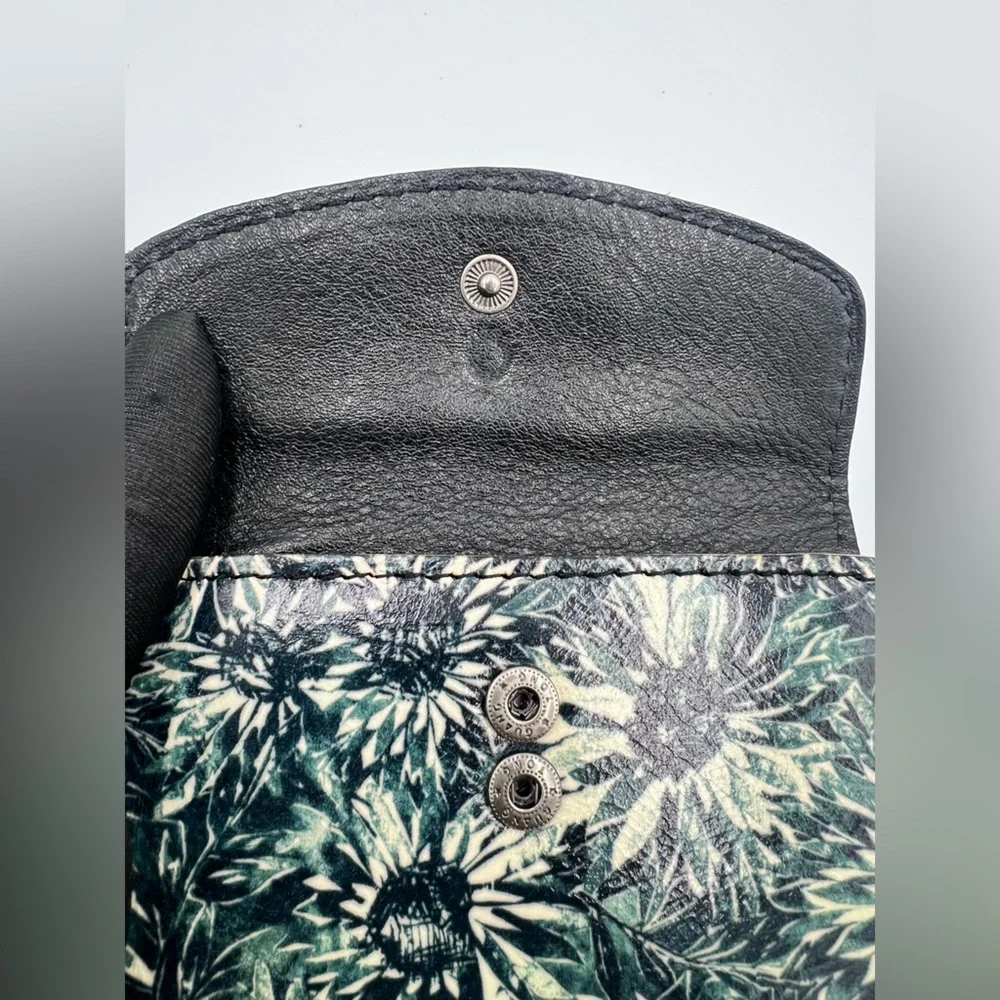 Patricia Nash Compact Wallet
